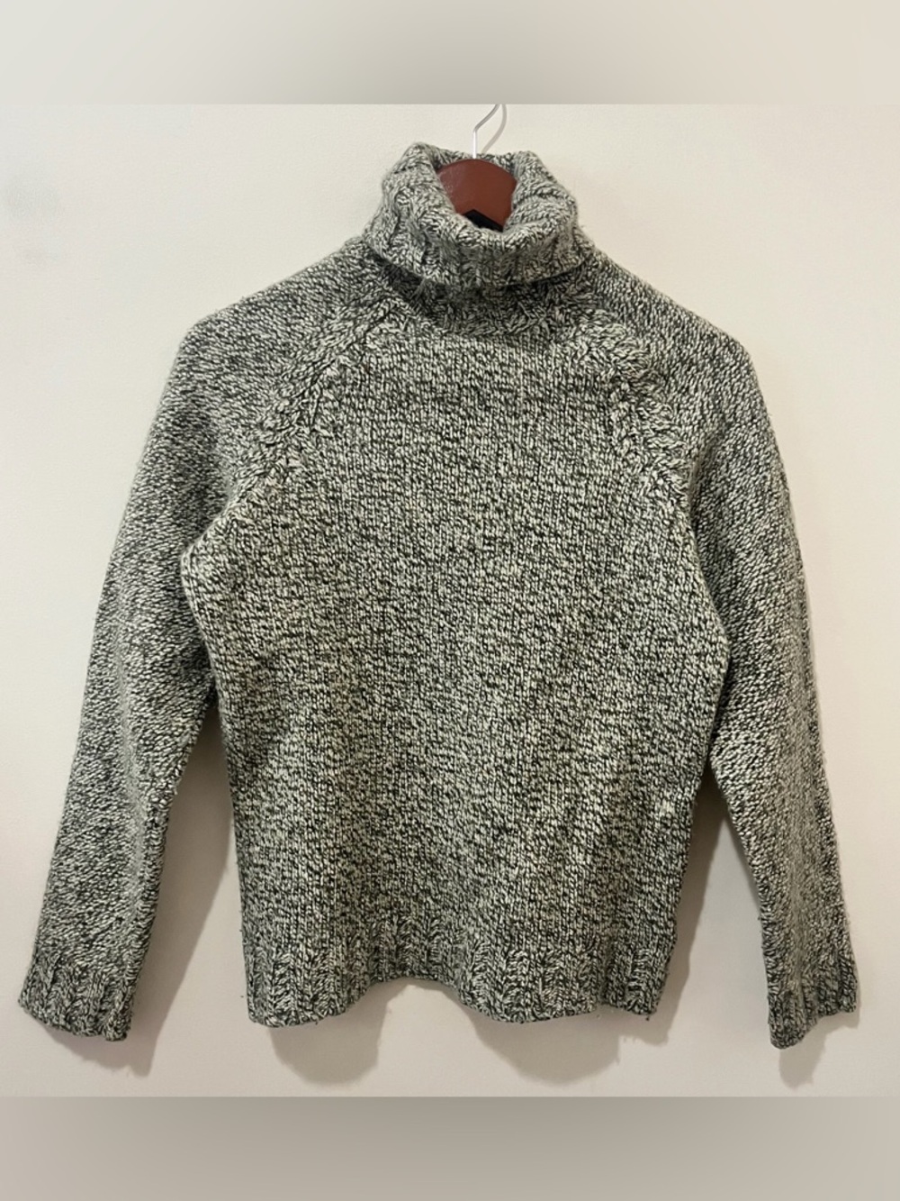 Bally Cashmere Wool Silk Blend Turtleneck Sweater Green Melange Size 40 (Medium)